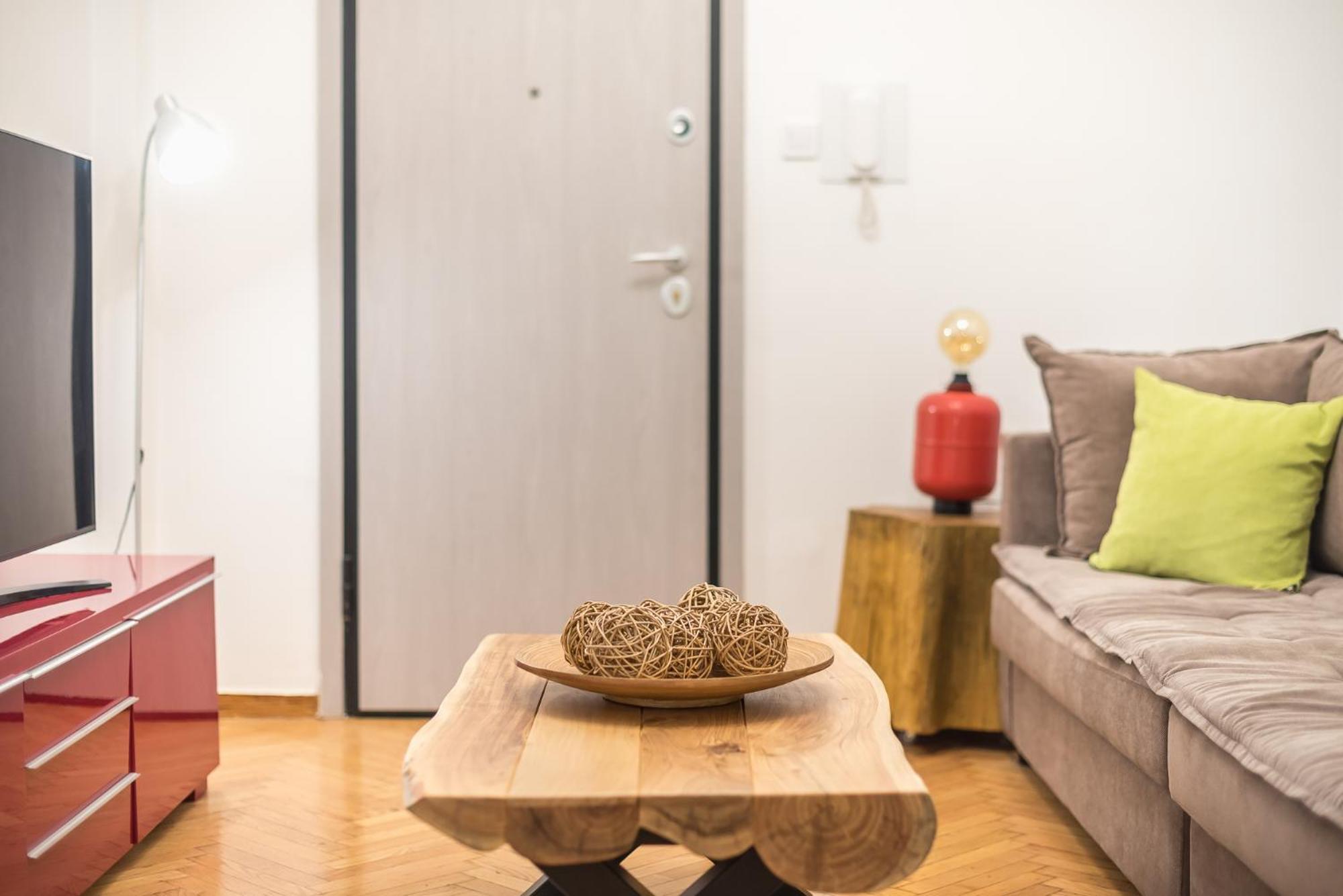 Stylish Luxury Apartment At Ampelokipi Metro Station Athens Exterior photo